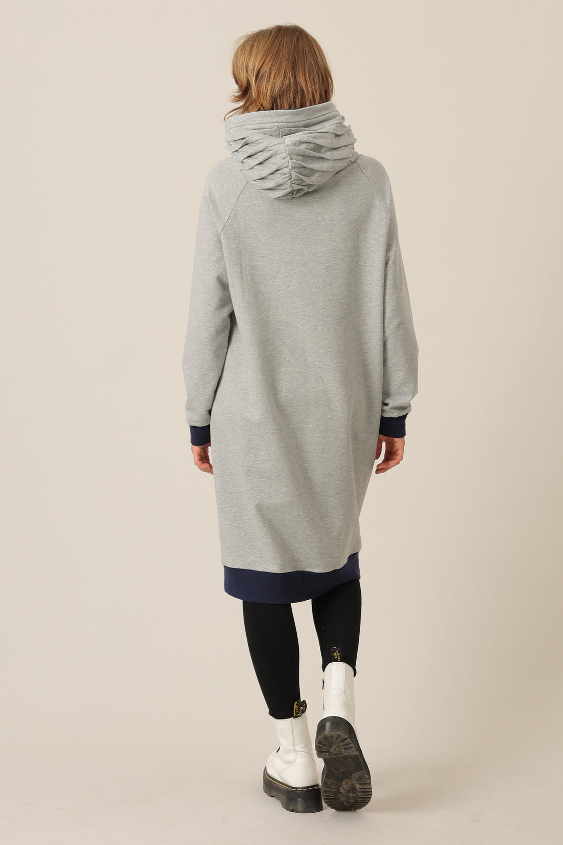 COSIE PLEATS SPECIAL - ORGANIC HOODIE